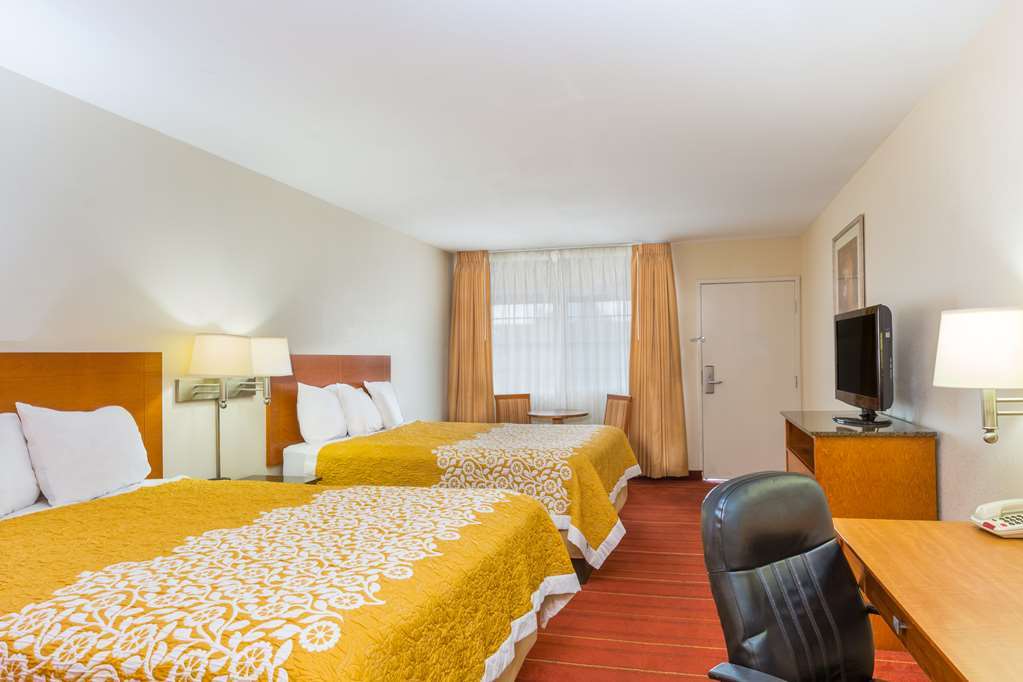 Days Inn By Wyndham San Diego-East/El Cajon Room photo